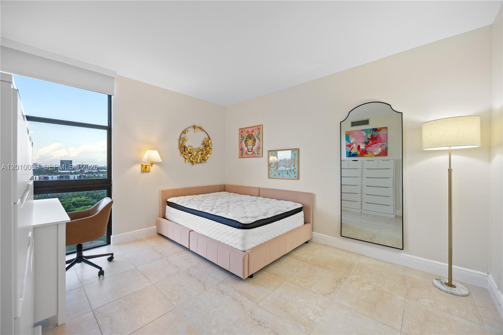 CORONADO CONDO- TOWER II - Residential