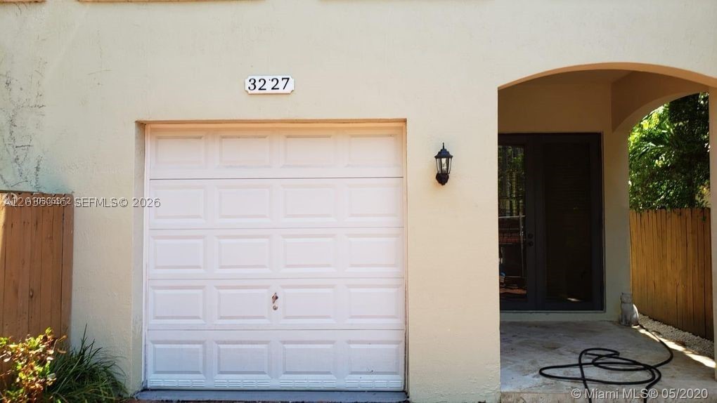 GIFFORD LANE VILLAS CONDO - Residential Lease