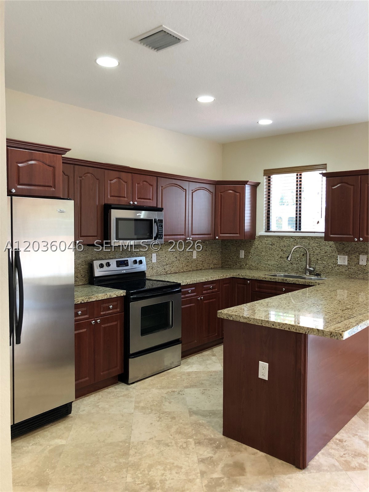 GIFFORD LANE VILLAS CONDO - Residential Lease