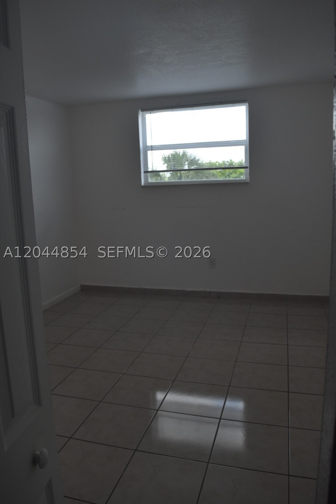 LAS ESTRELLAS CONDO - Residential Lease