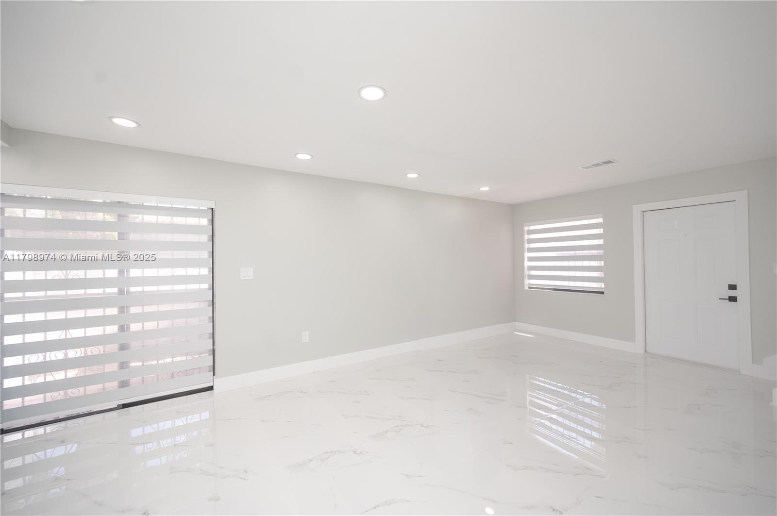 EL BATEY CONDO - Residential