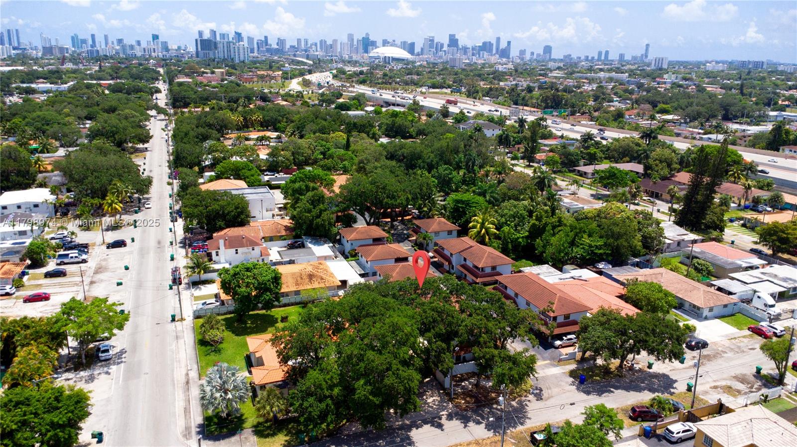 EL BATEY CONDO - Residential