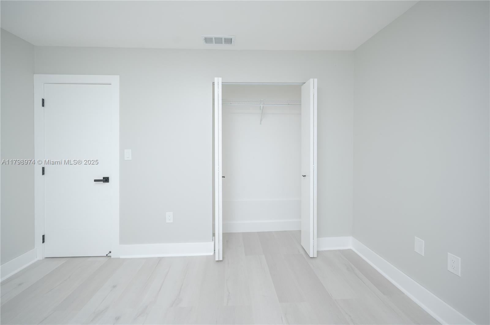 EL BATEY CONDO - Residential