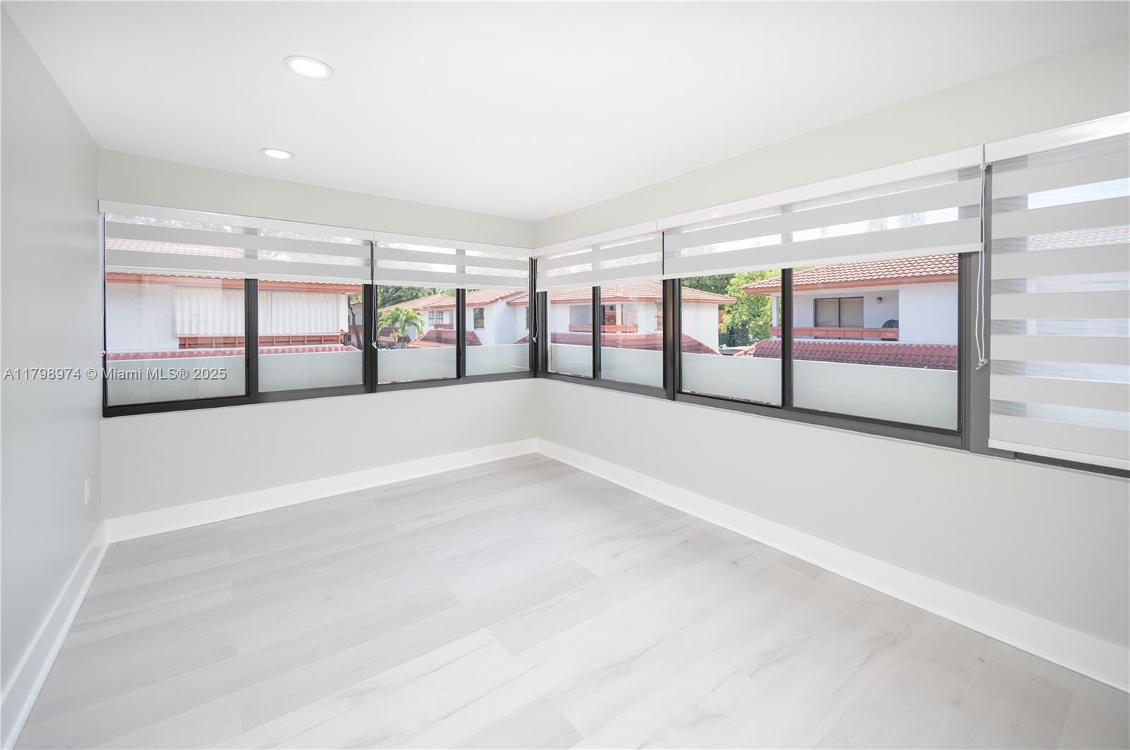 EL BATEY CONDO - Residential