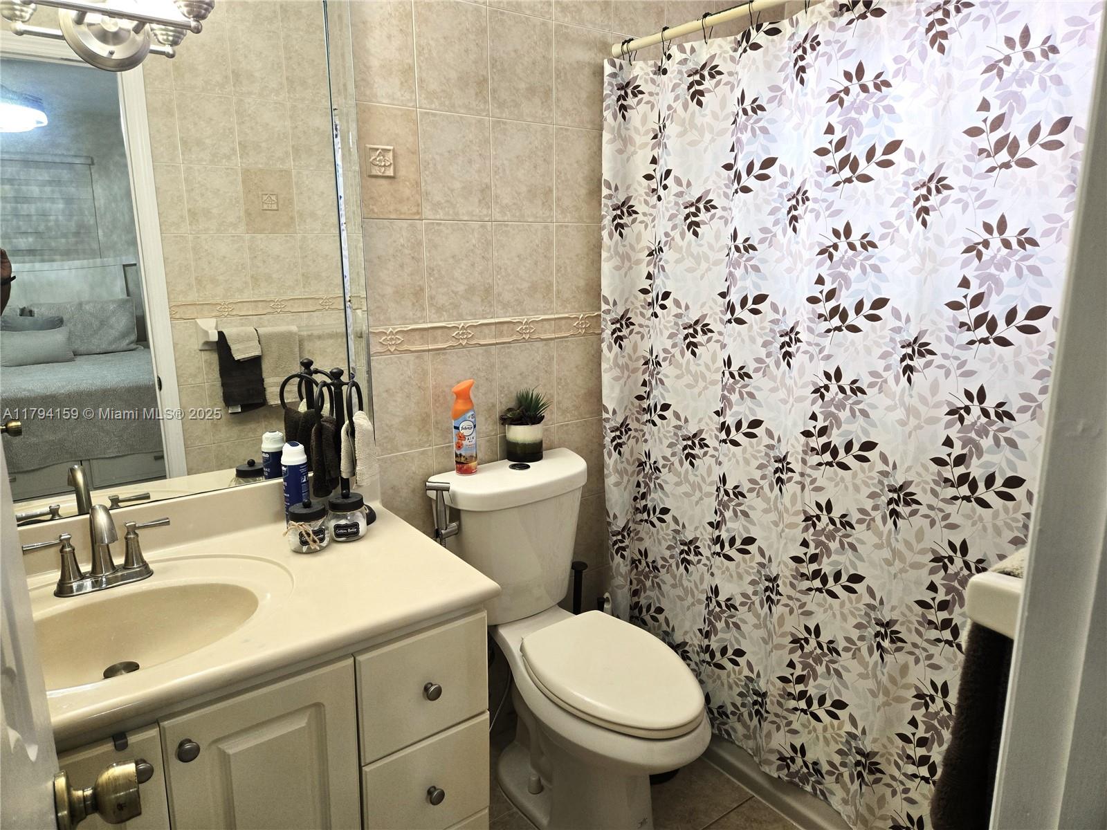 SOUTH BAY ESTATES - Residential Lease