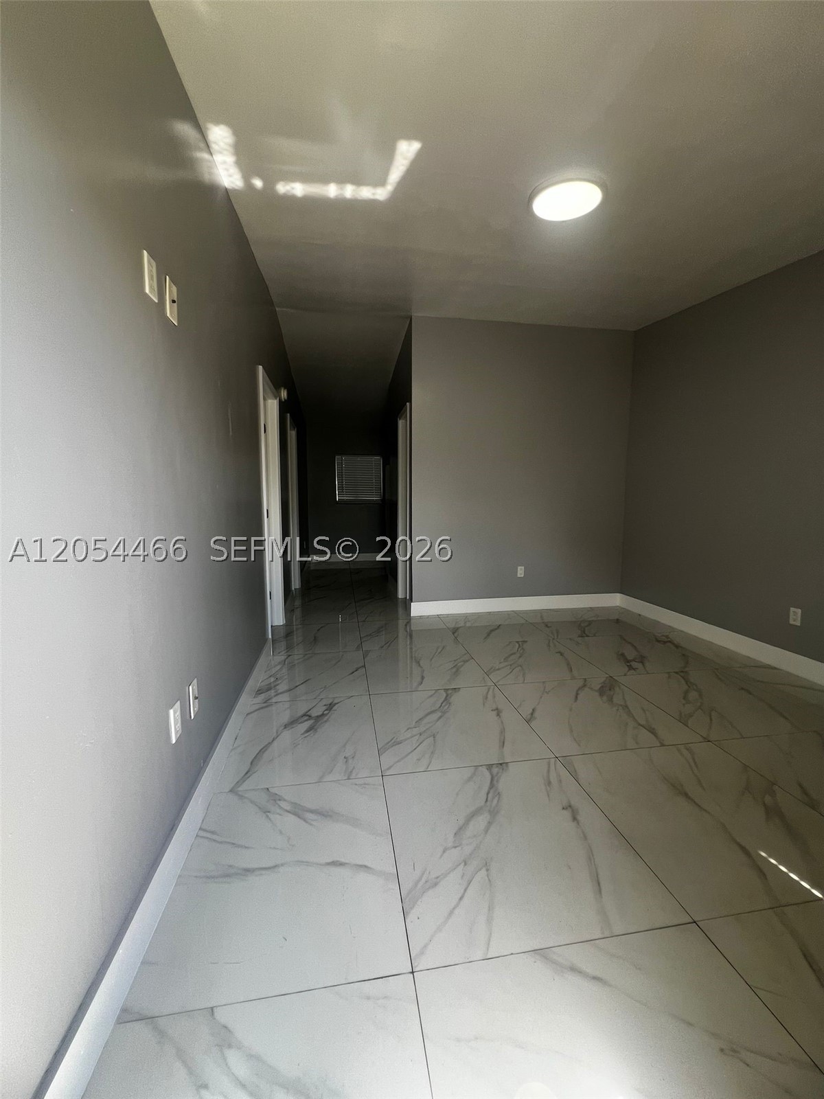 SUBURBAN PARK - Residential Lease