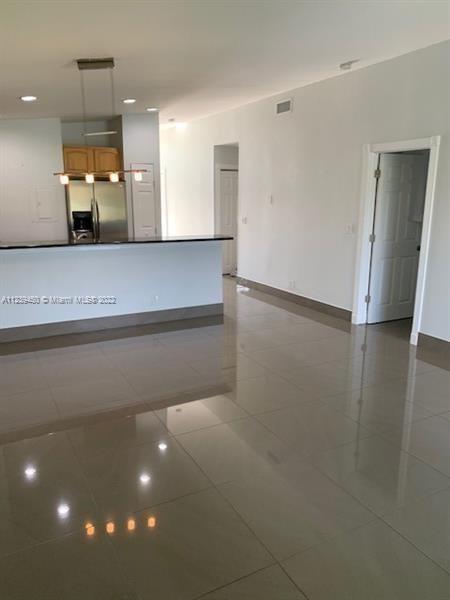 WOODGATE 42 CONDO - Residential Lease