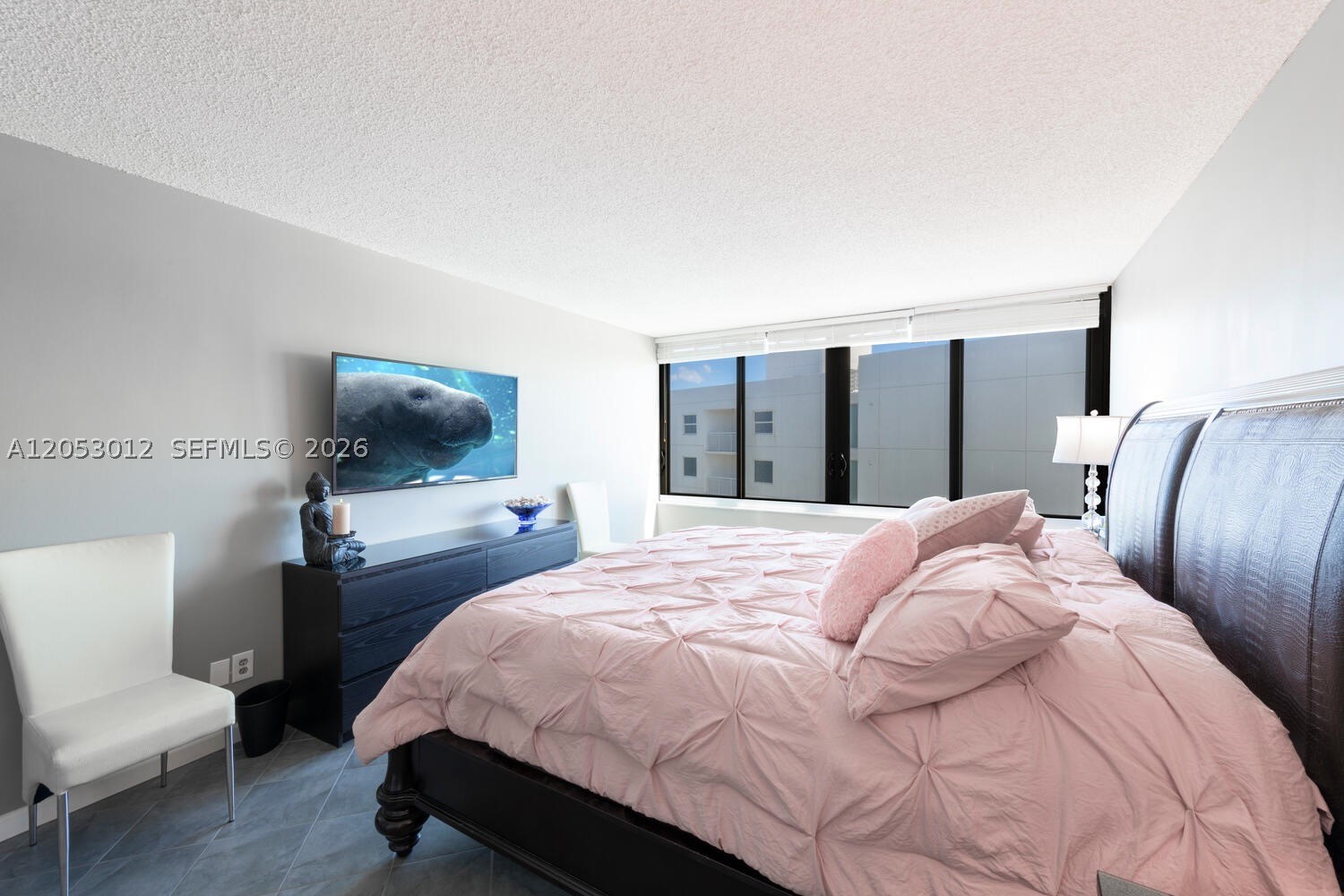 MAYFAIR HOUSE CONDO - Residential Lease