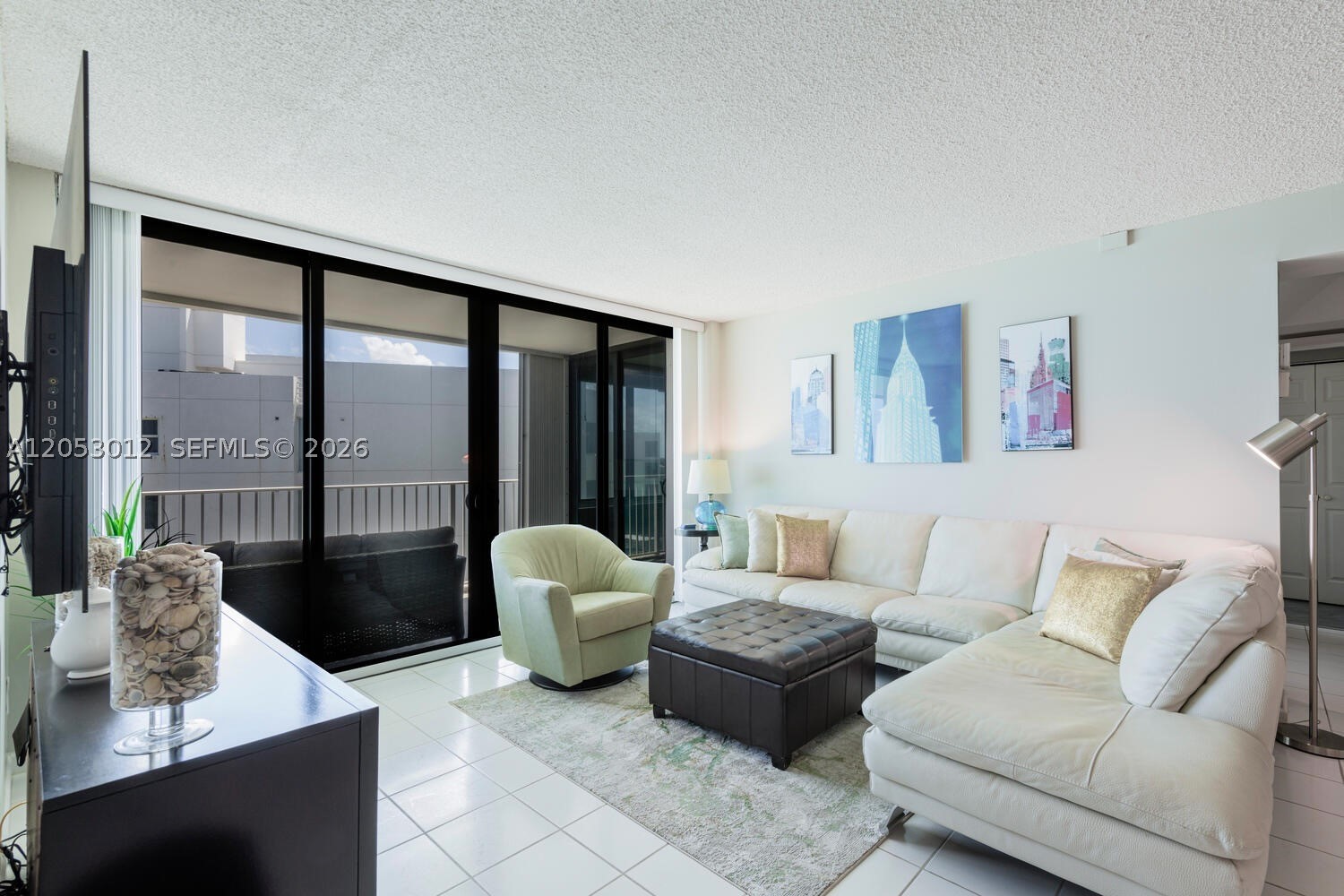 MAYFAIR HOUSE CONDO - Residential Lease