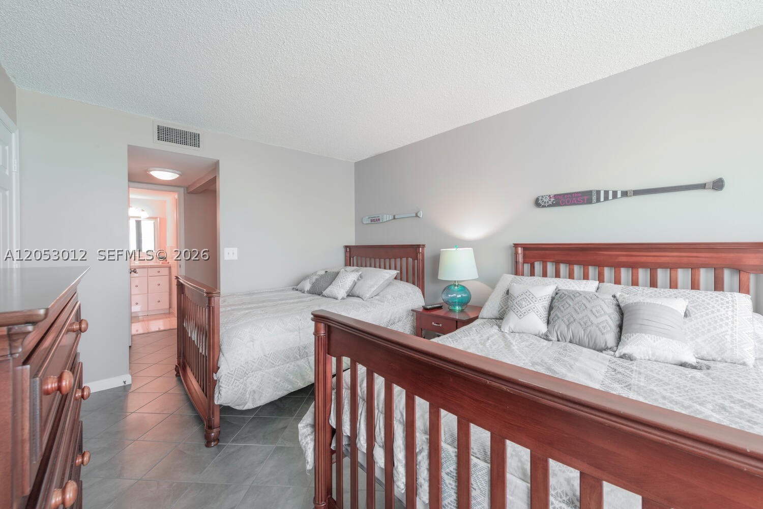 MAYFAIR HOUSE CONDO - Residential Lease