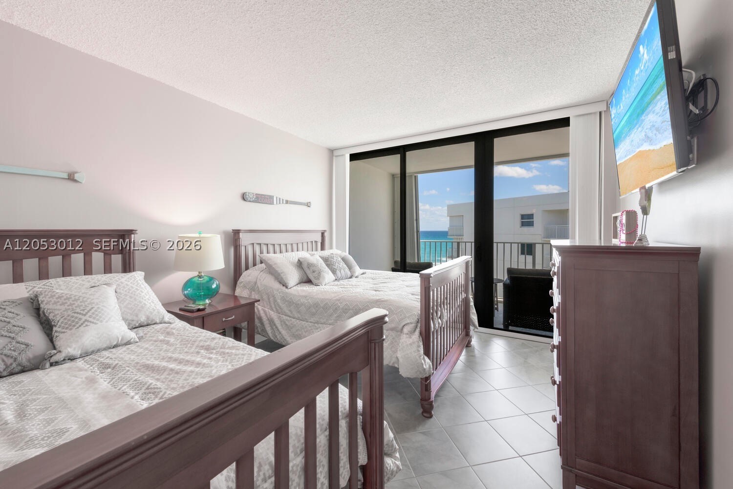 MAYFAIR HOUSE CONDO - Residential Lease