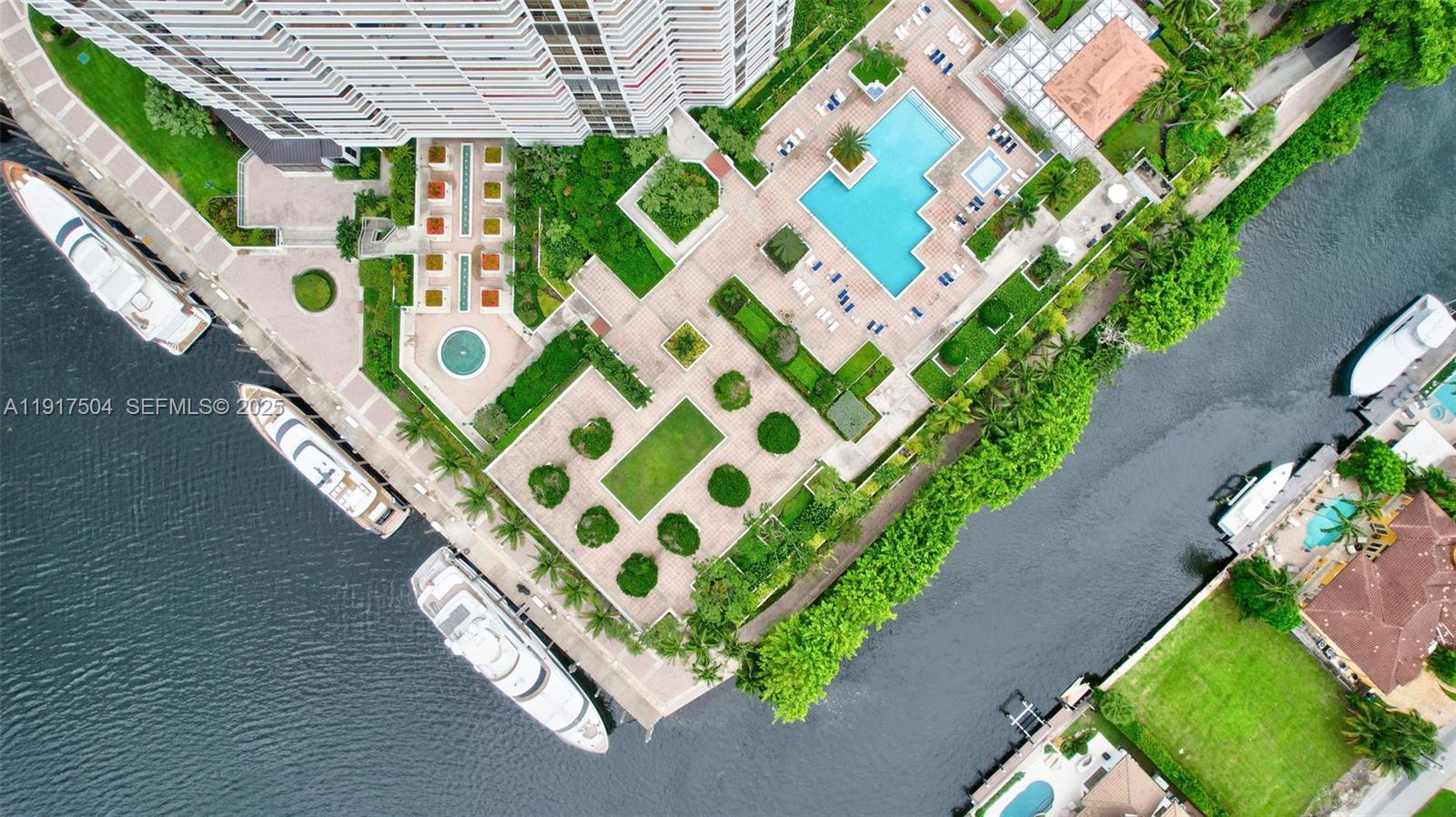 1000 ISL BLVD WILLIAMS IS - Residential