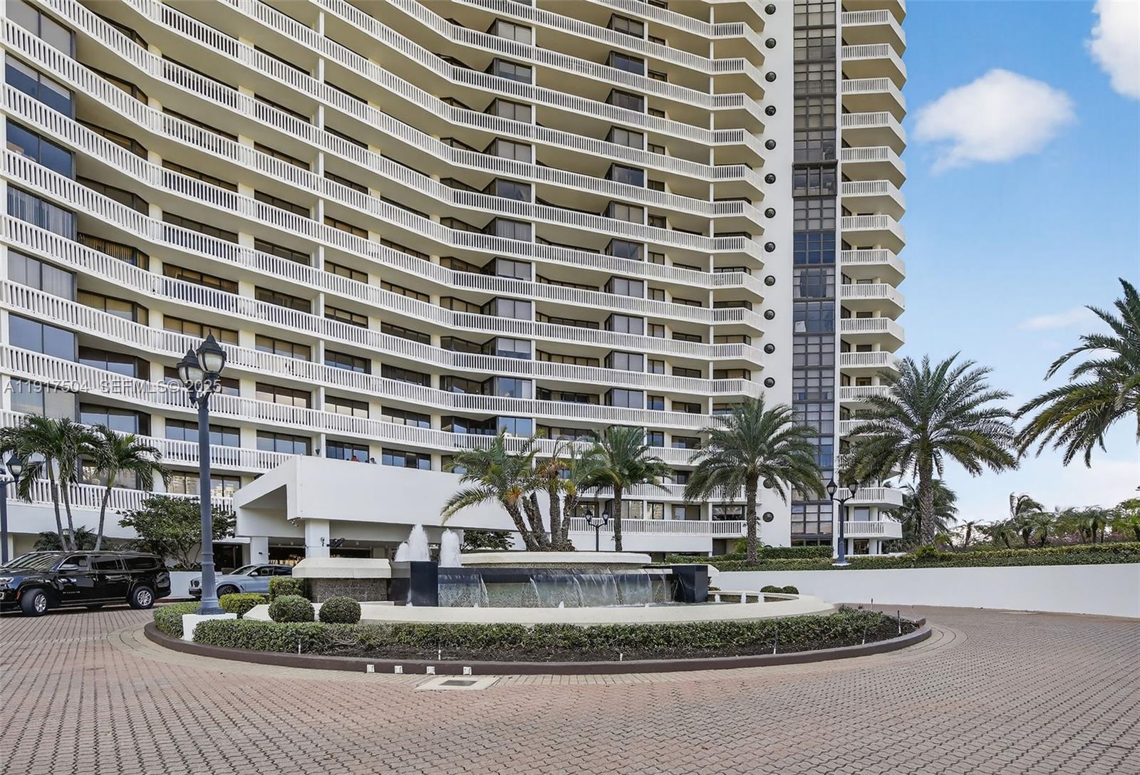 1000 ISL BLVD WILLIAMS IS - Residential