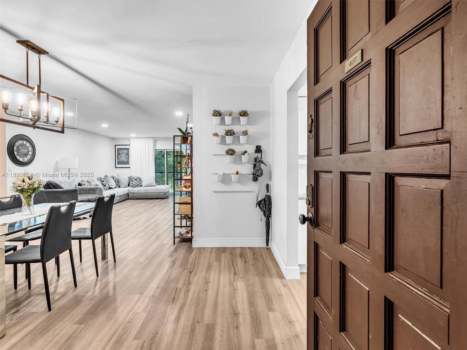 INVERRARY COUNTRY CLUB - Residential