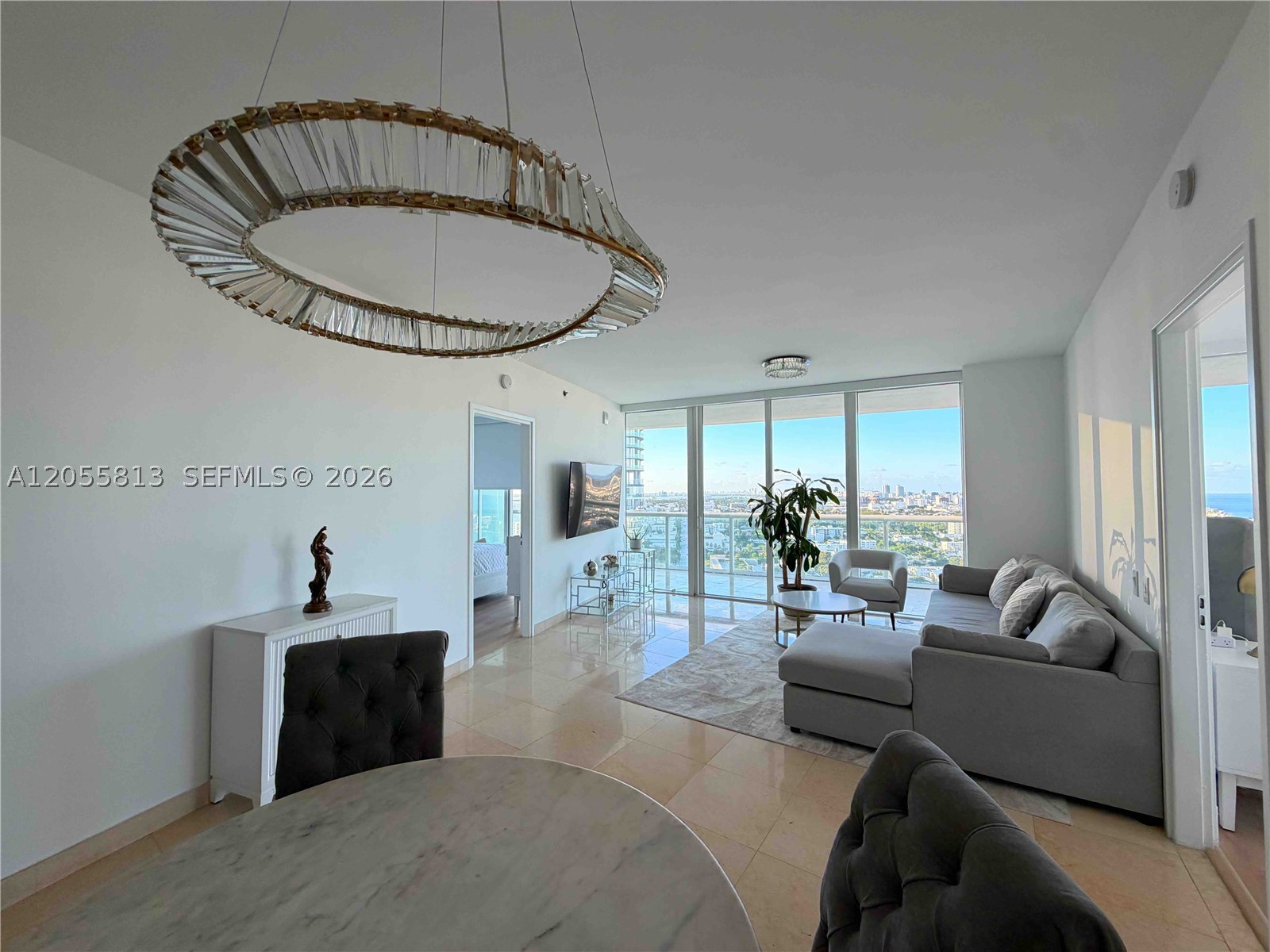 ICON CONDO - Residential