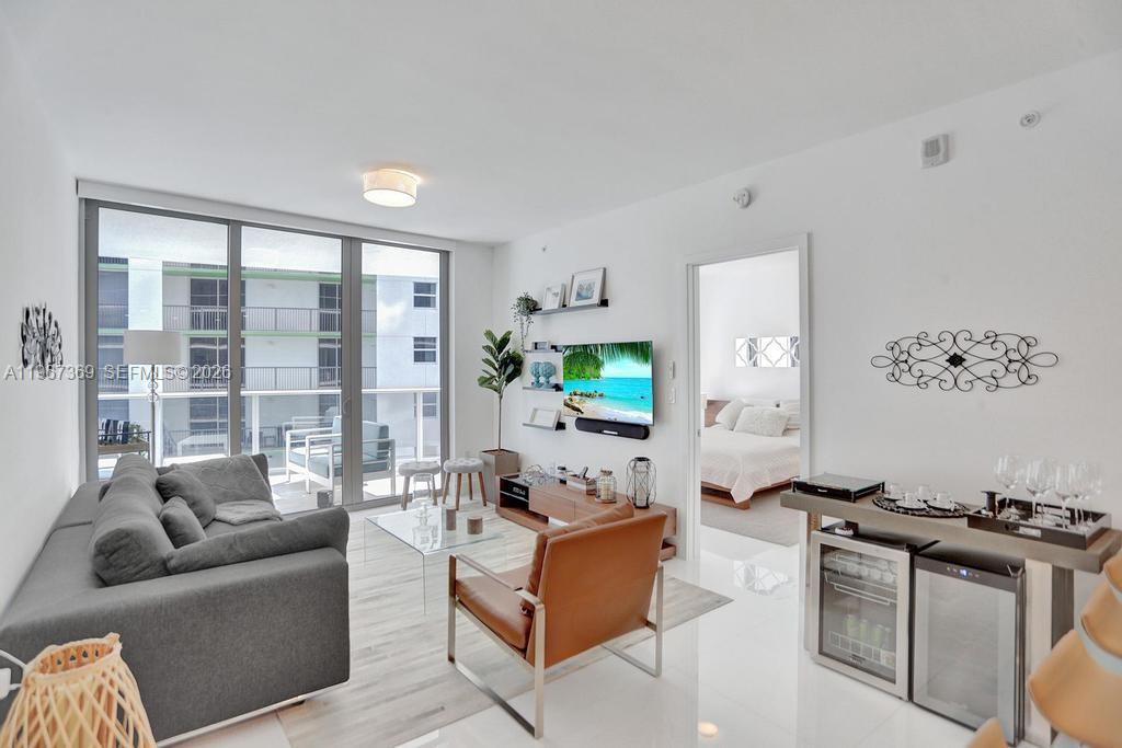 ARIA ON THE BAY CONDO - Residential Lease