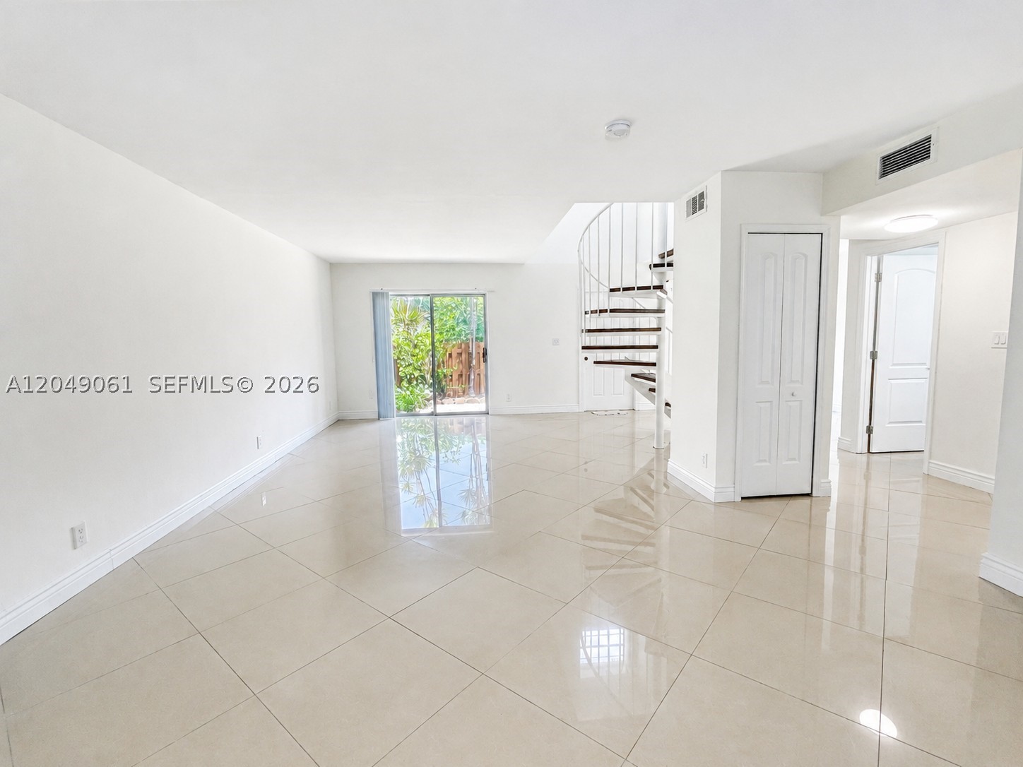 WELLEBY TOWNHOME 1 CONDO - Residential Lease