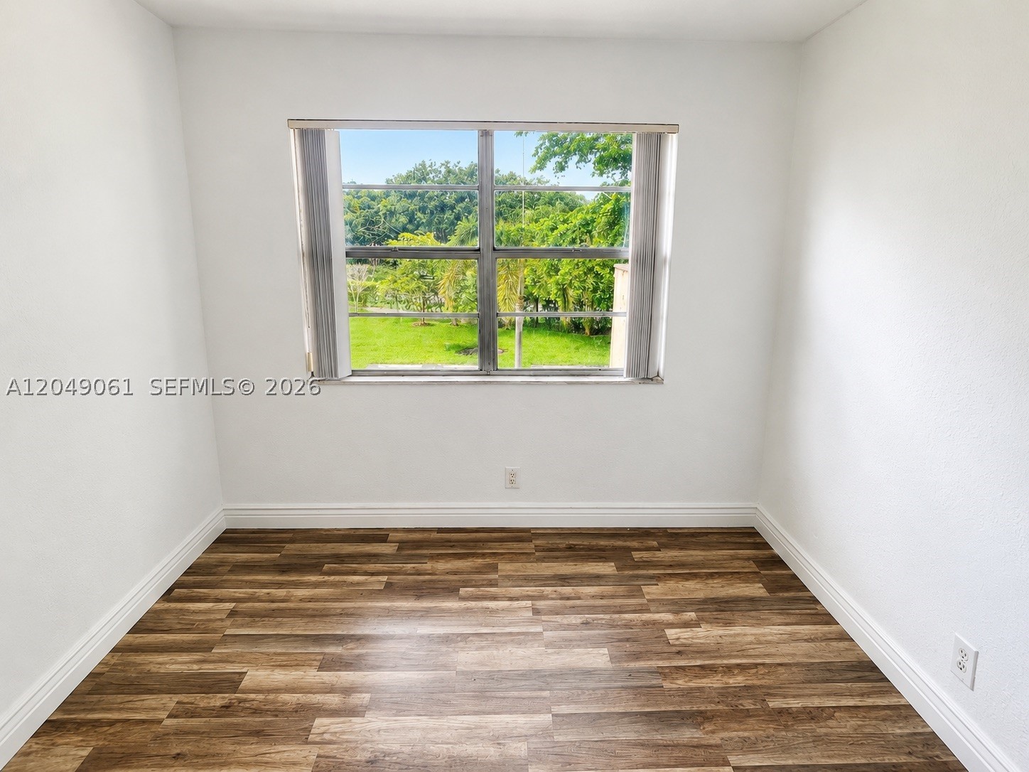 WELLEBY TOWNHOME 1 CONDO - Residential Lease