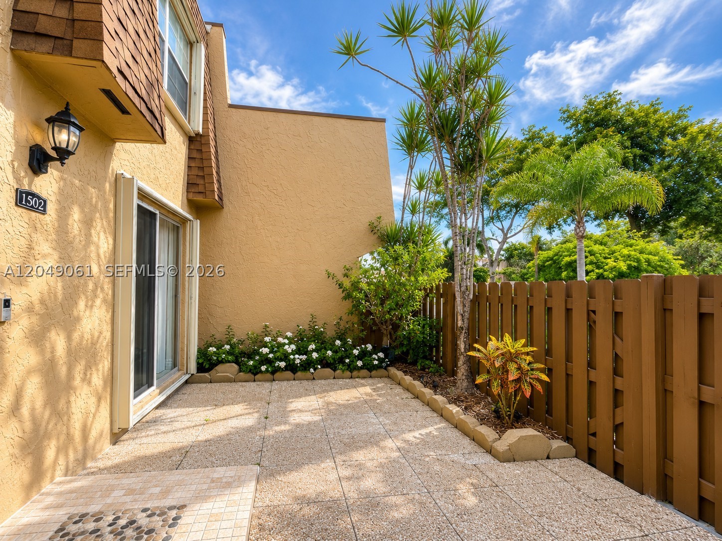 WELLEBY TOWNHOME 1 CONDO - Residential Lease