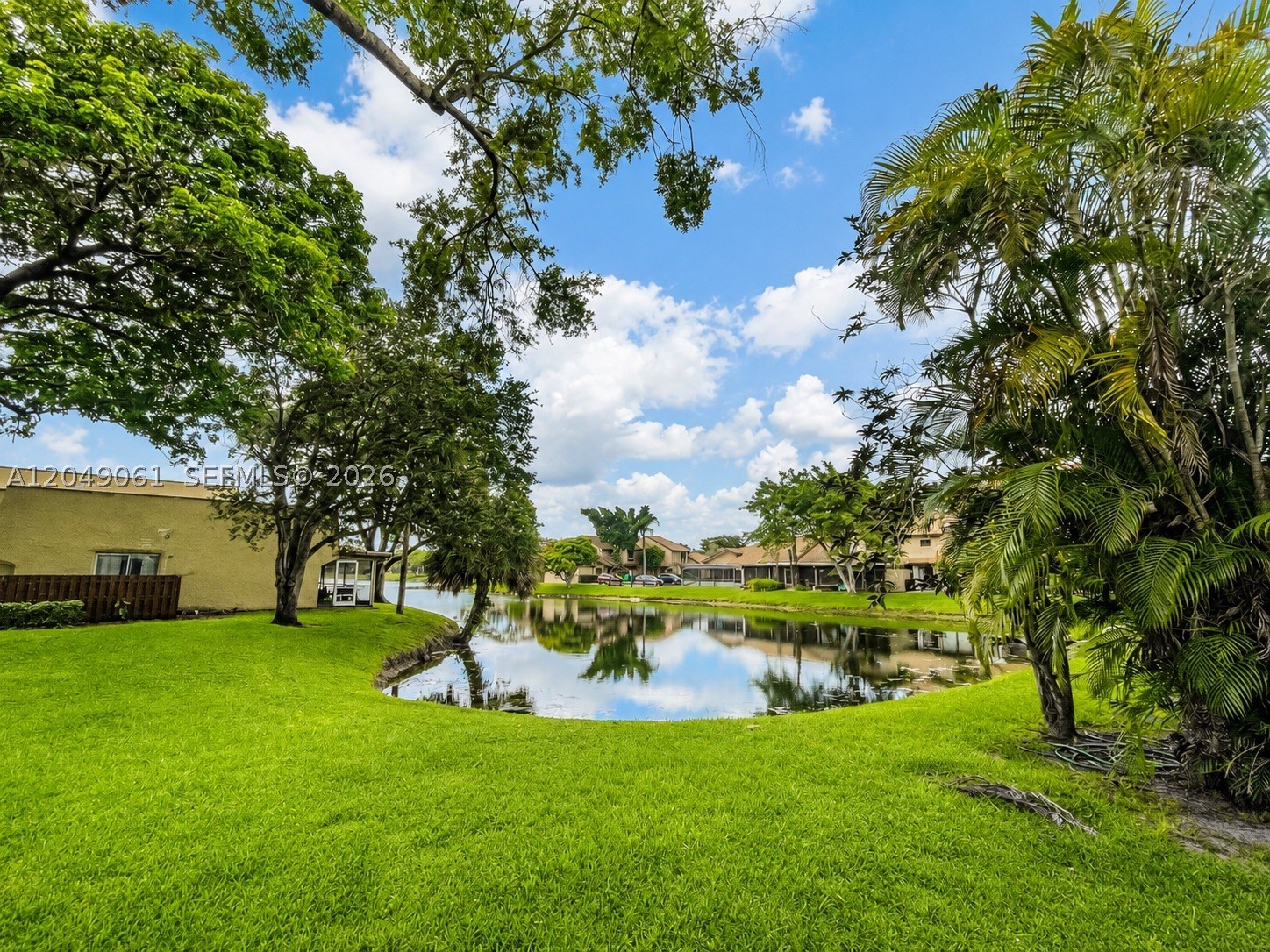 WELLEBY TOWNHOME 1 CONDO - Residential Lease
