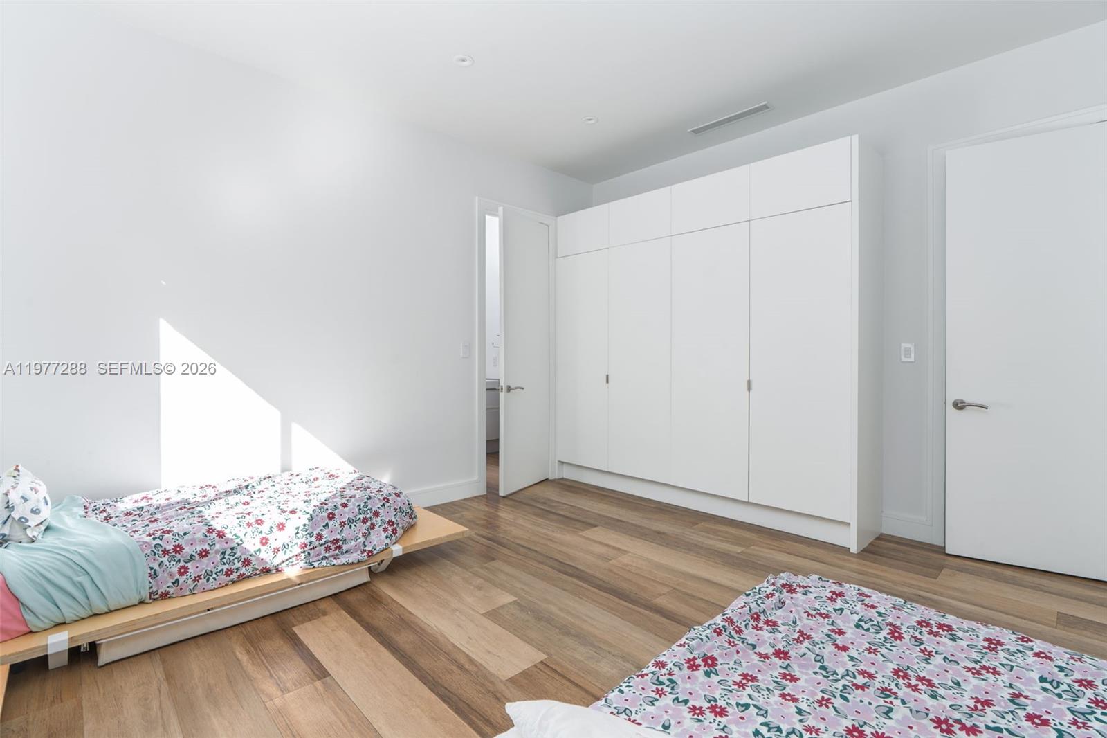 2977 BRIDGEPORT CONDO - Residential