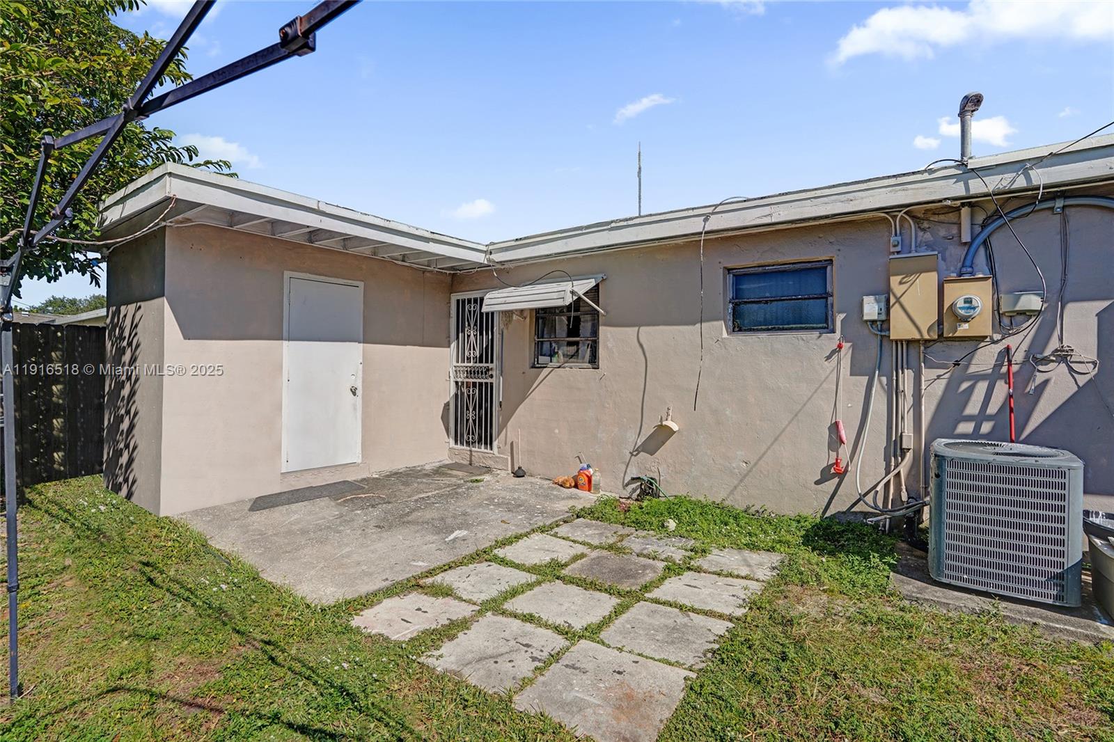 SUNLAND PARK SECTION 2 - Residential