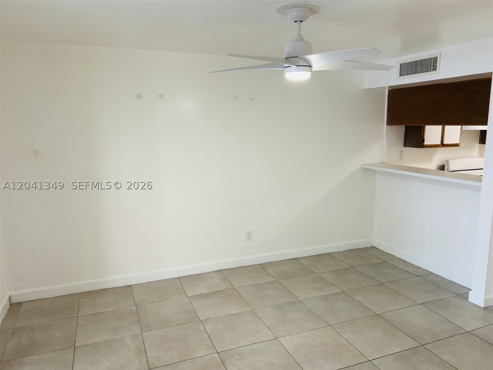 HAMMOCKS TRAILS CONDO - Residential Lease