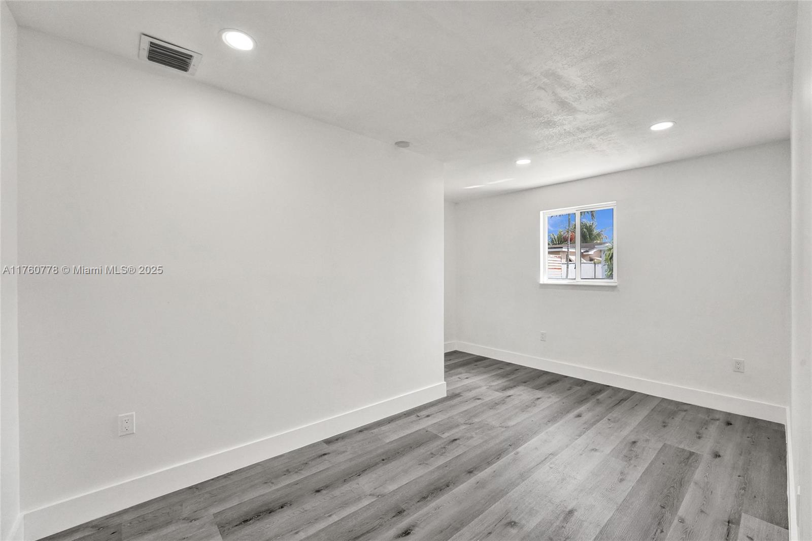 MIRAMAR SEC 8 - Residential
