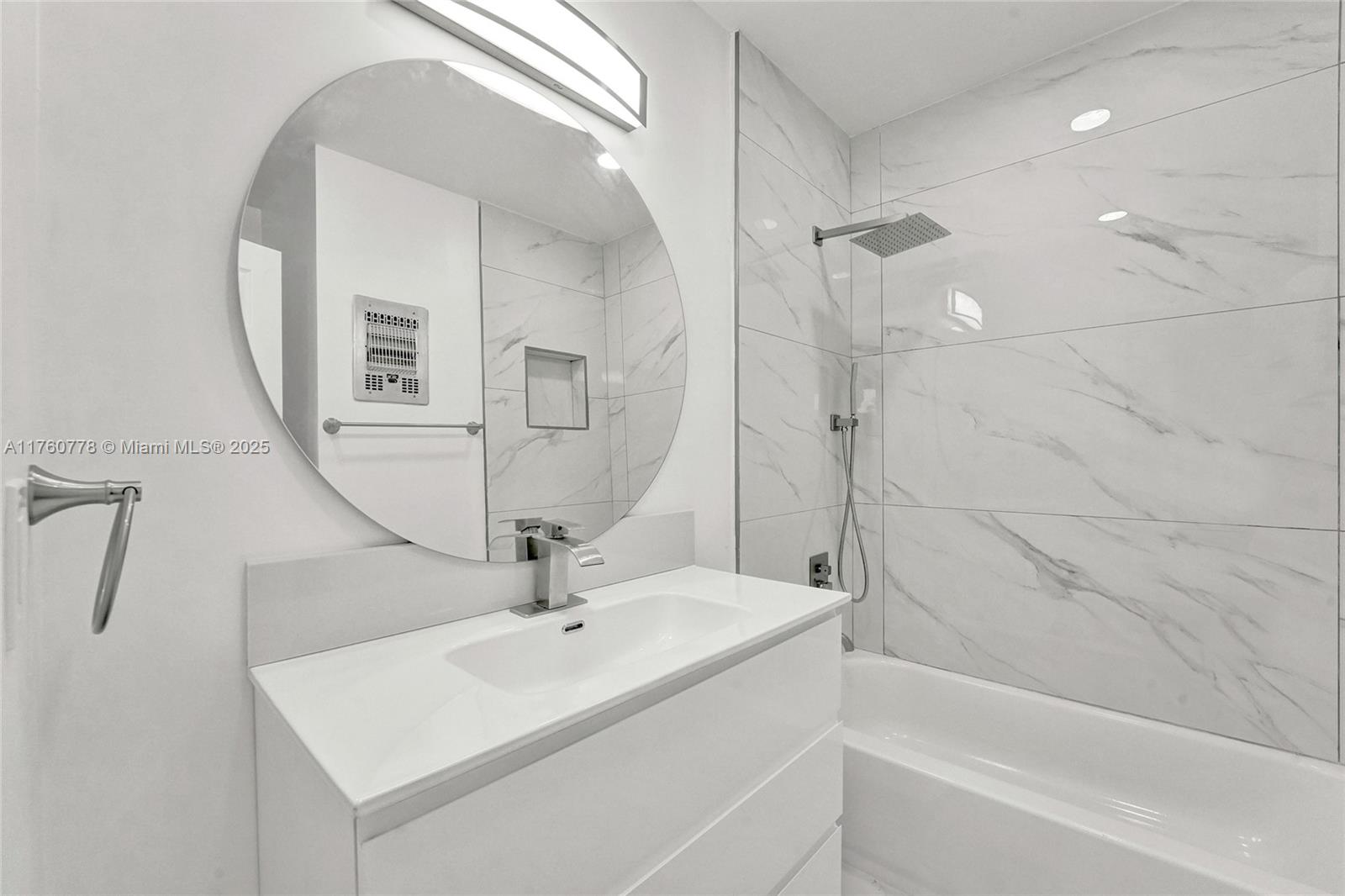 MIRAMAR SEC 8 - Residential