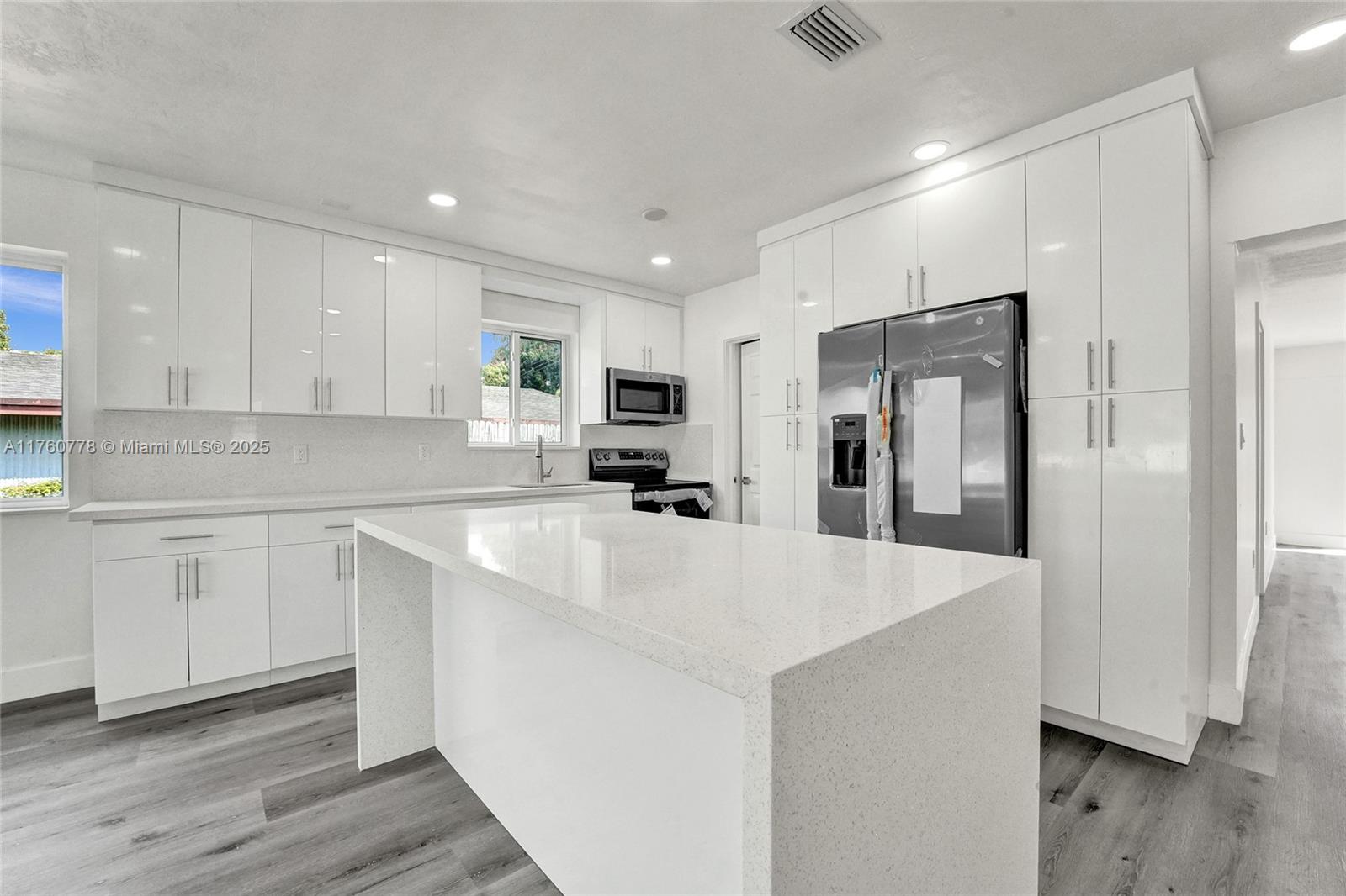MIRAMAR SEC 8 - Residential