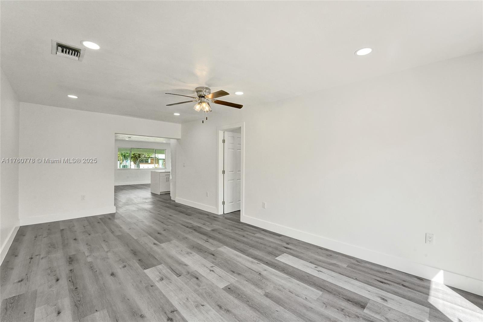 MIRAMAR SEC 8 - Residential
