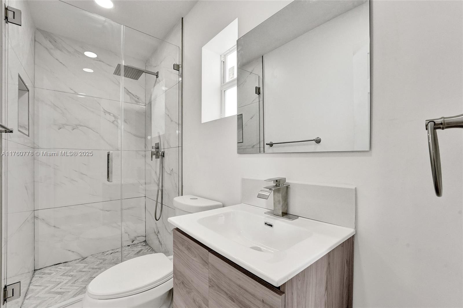 MIRAMAR SEC 8 - Residential
