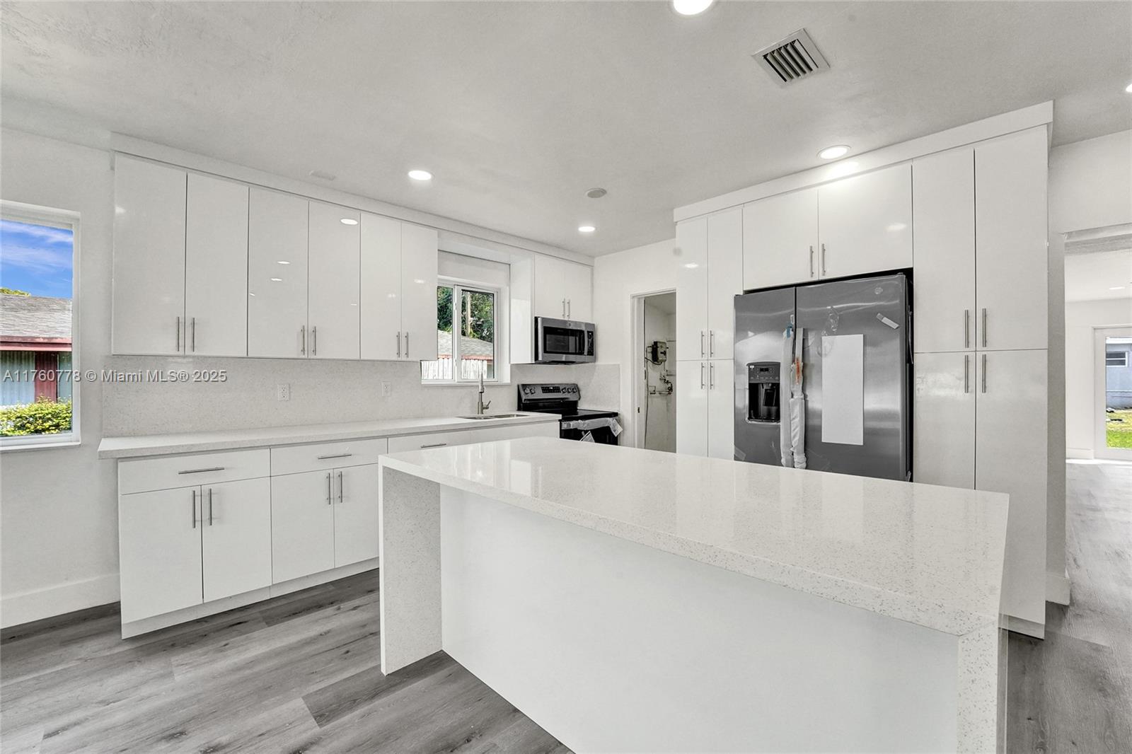 MIRAMAR SEC 8 - Residential