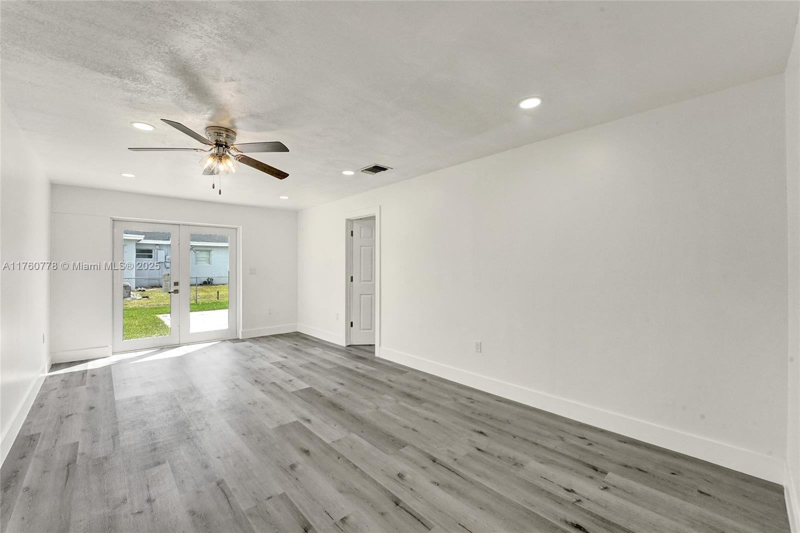 MIRAMAR SEC 8 - Residential
