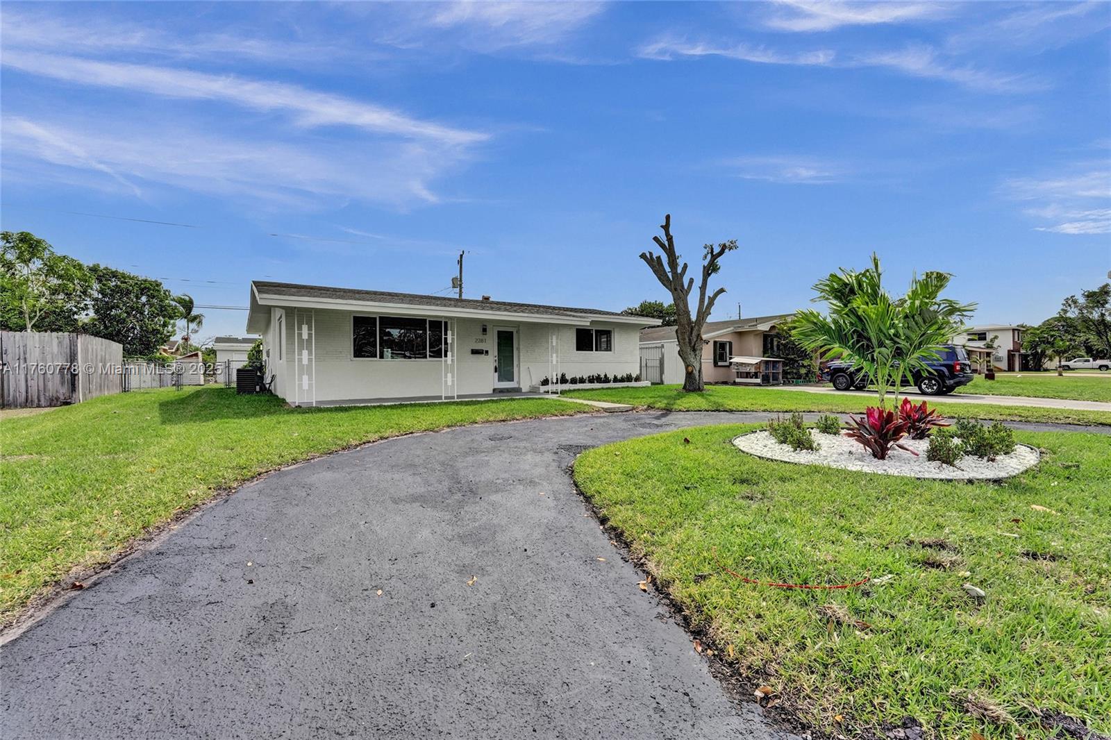 MIRAMAR SEC 8 - Residential