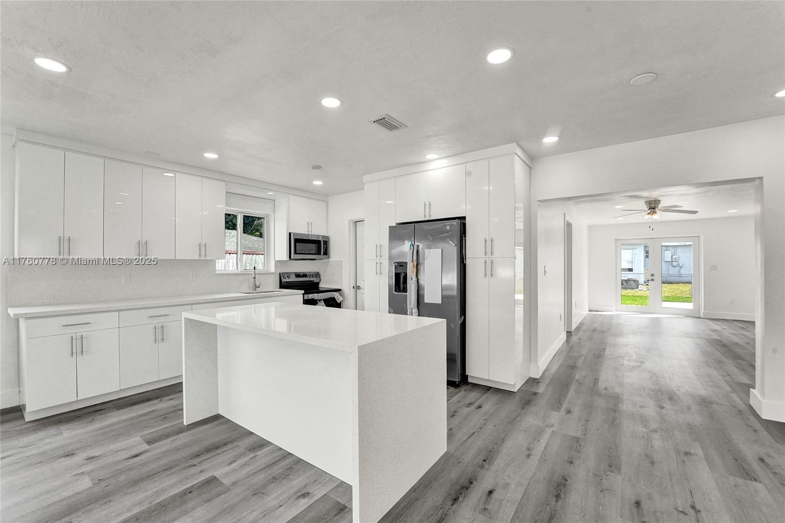 MIRAMAR SEC 8 - Residential