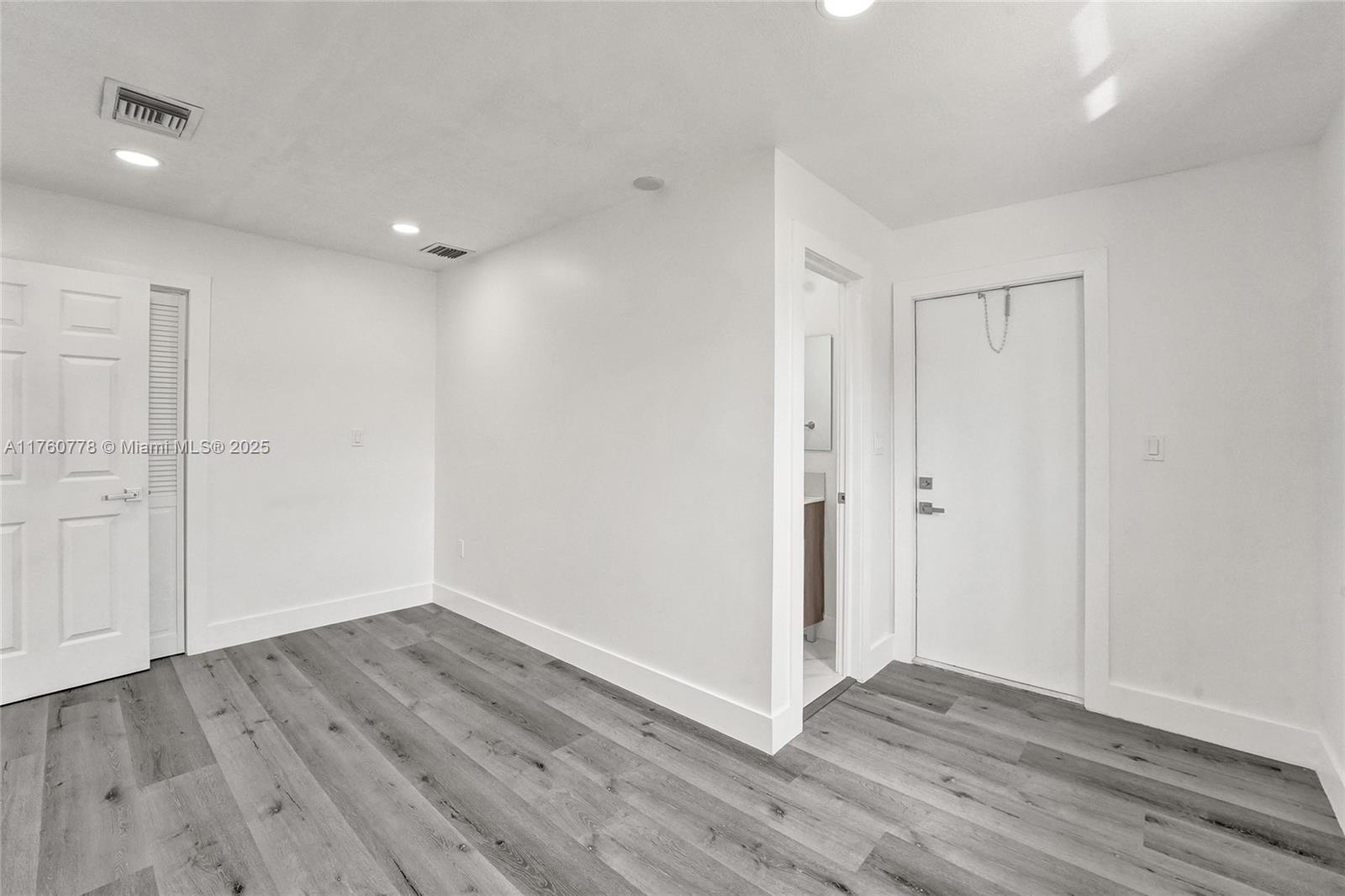 MIRAMAR SEC 8 - Residential