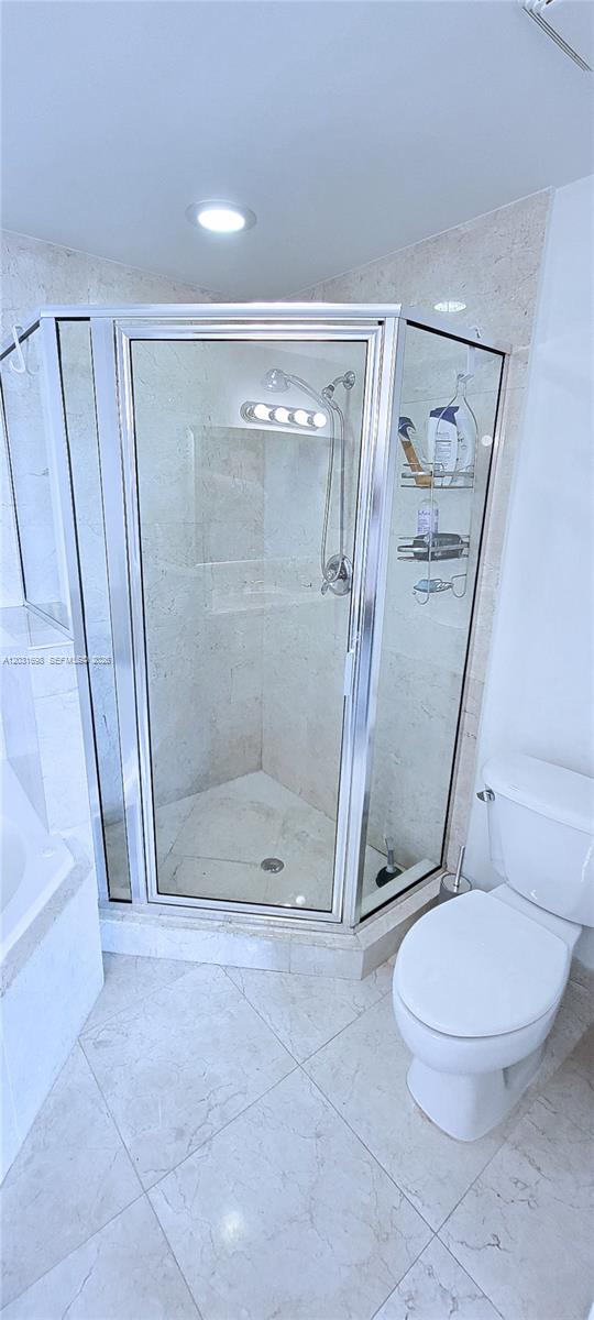 360 CONDO B - Residential