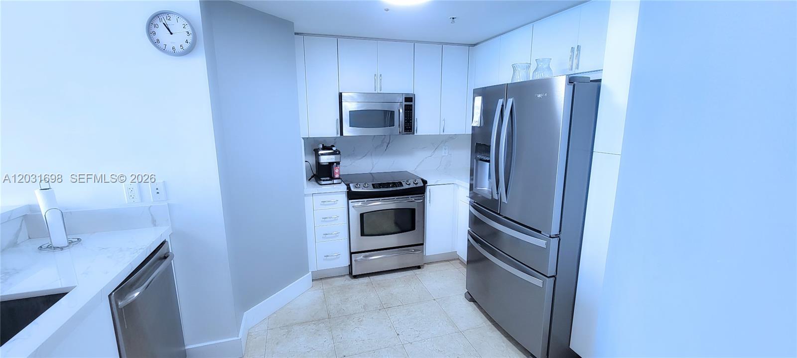 360 CONDO B - Residential