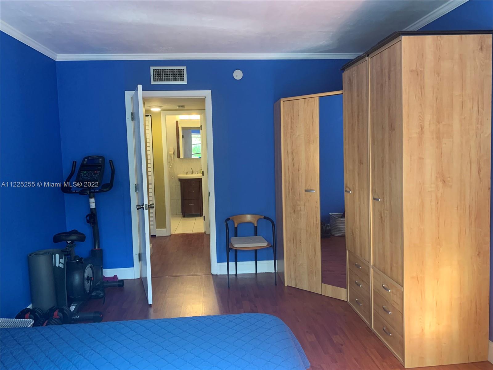 VENETIAN PALMS CONDO - Residential