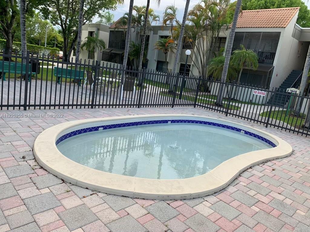 VENETIAN PALMS CONDO - Residential