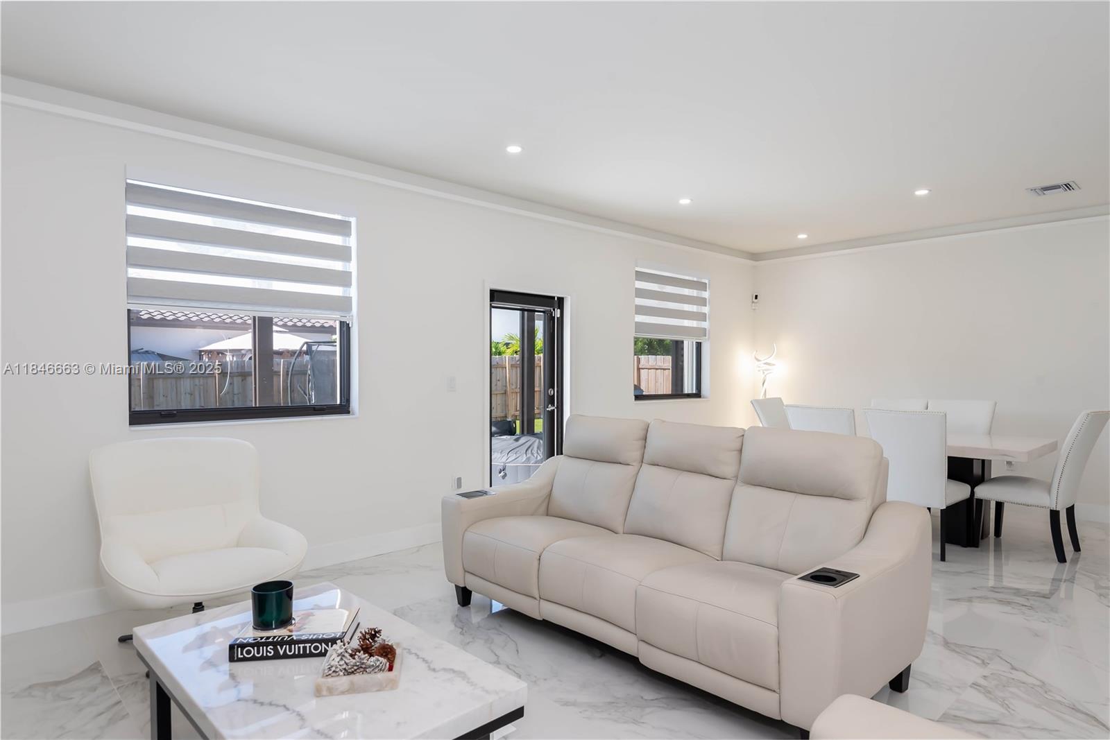ESTATES AT SILVER PALM - Residential