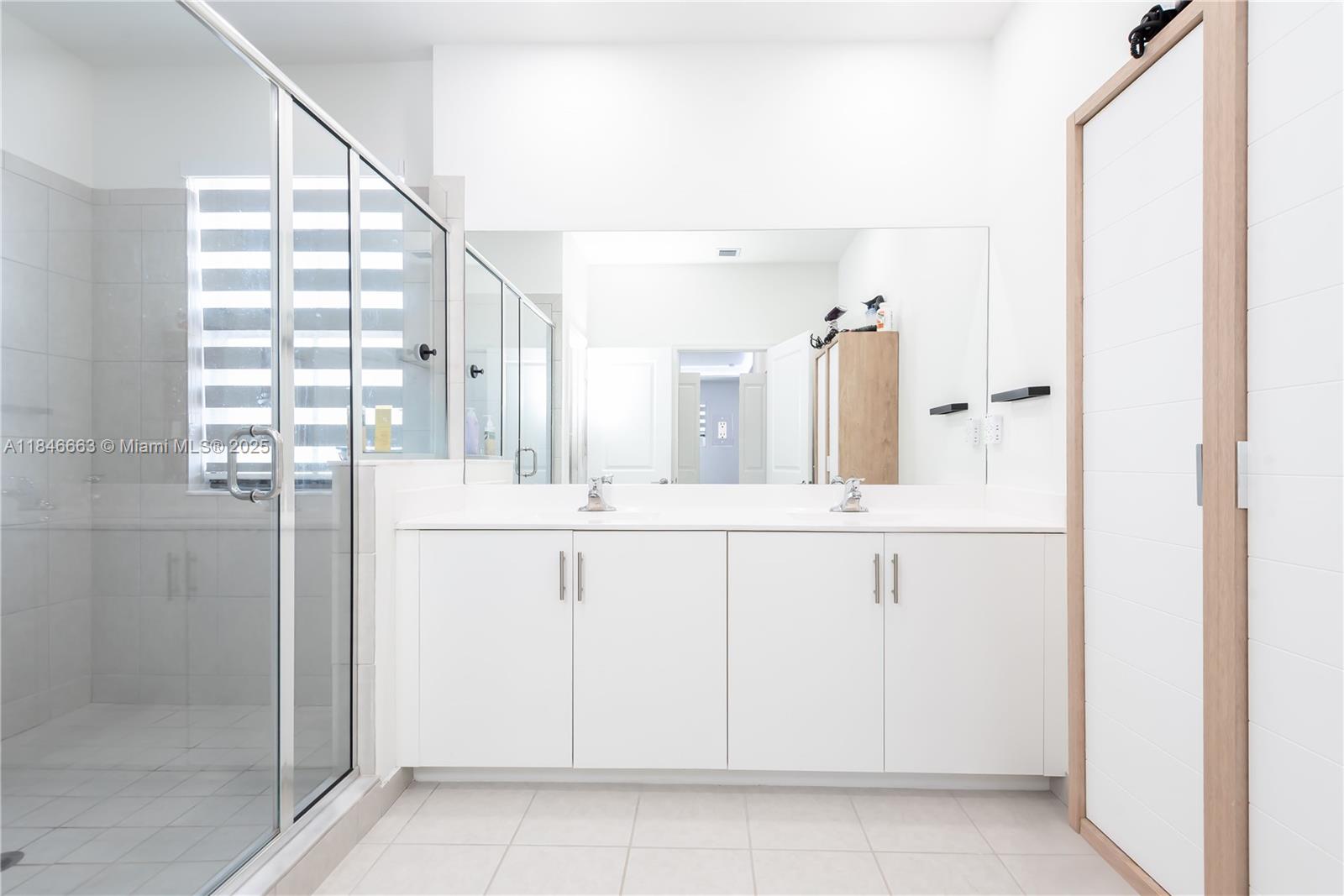 ESTATES AT SILVER PALM - Residential
