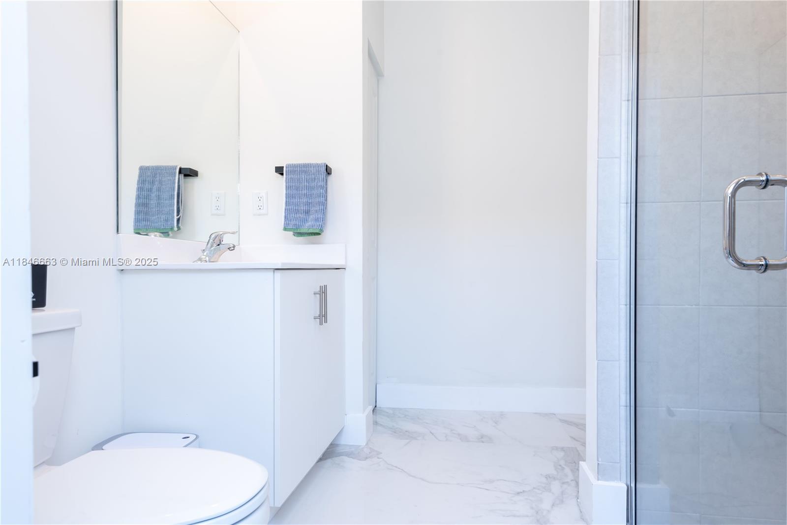 ESTATES AT SILVER PALM - Residential