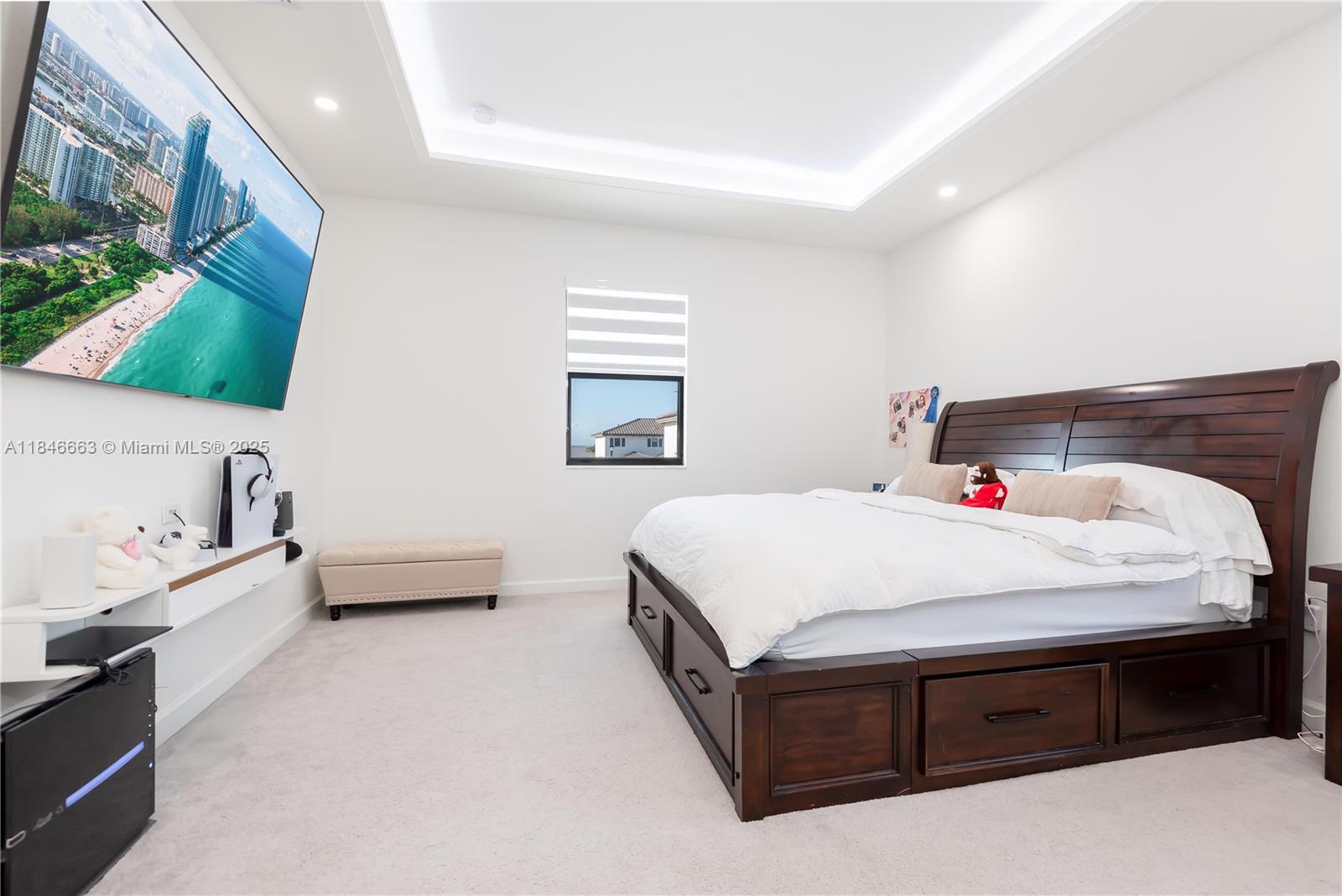 ESTATES AT SILVER PALM - Residential