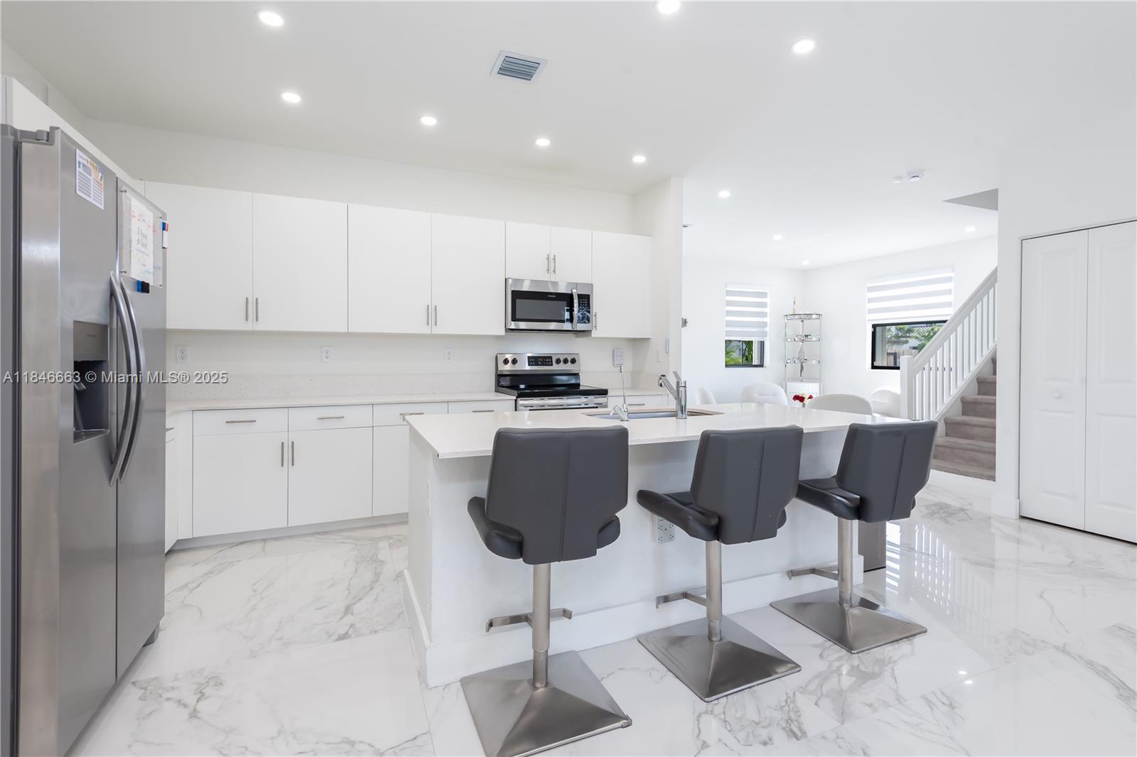 ESTATES AT SILVER PALM - Residential