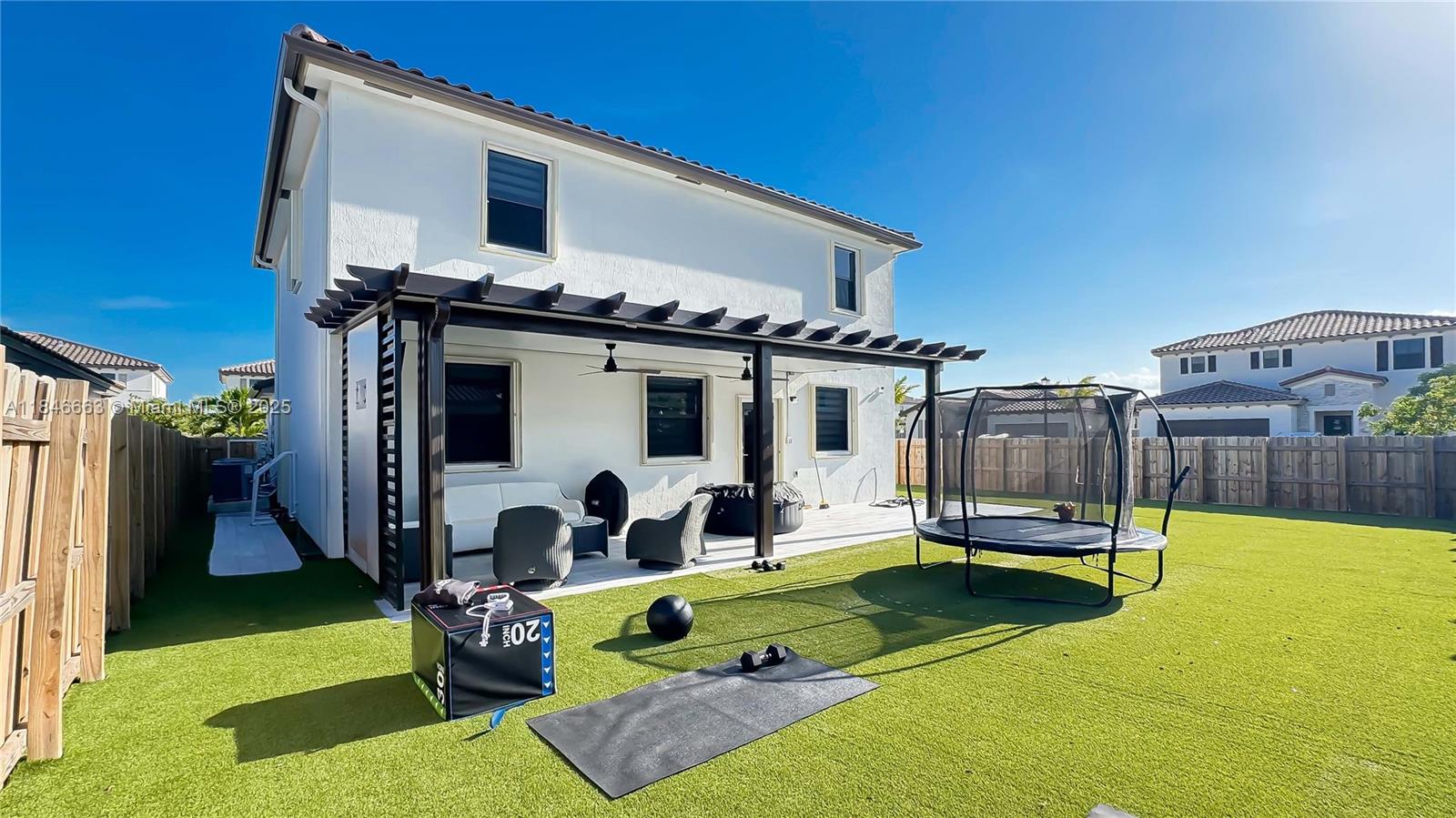 ESTATES AT SILVER PALM - Residential