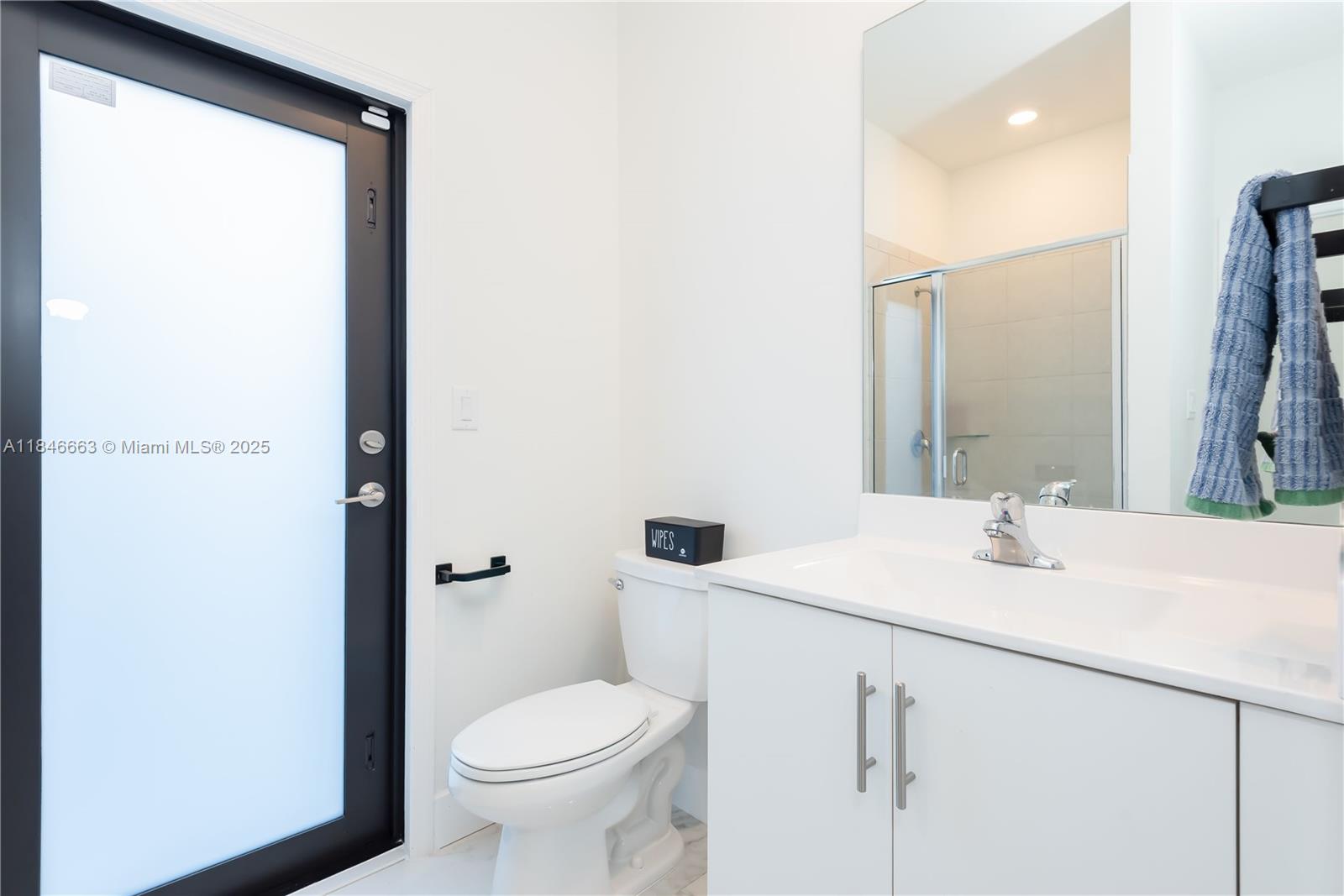 ESTATES AT SILVER PALM - Residential