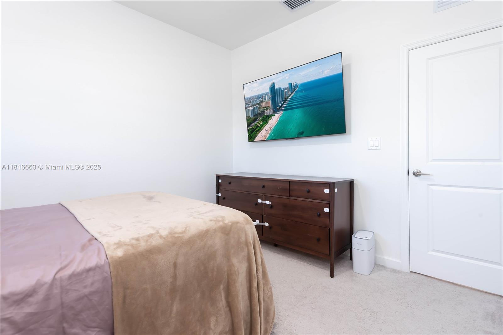 ESTATES AT SILVER PALM - Residential
