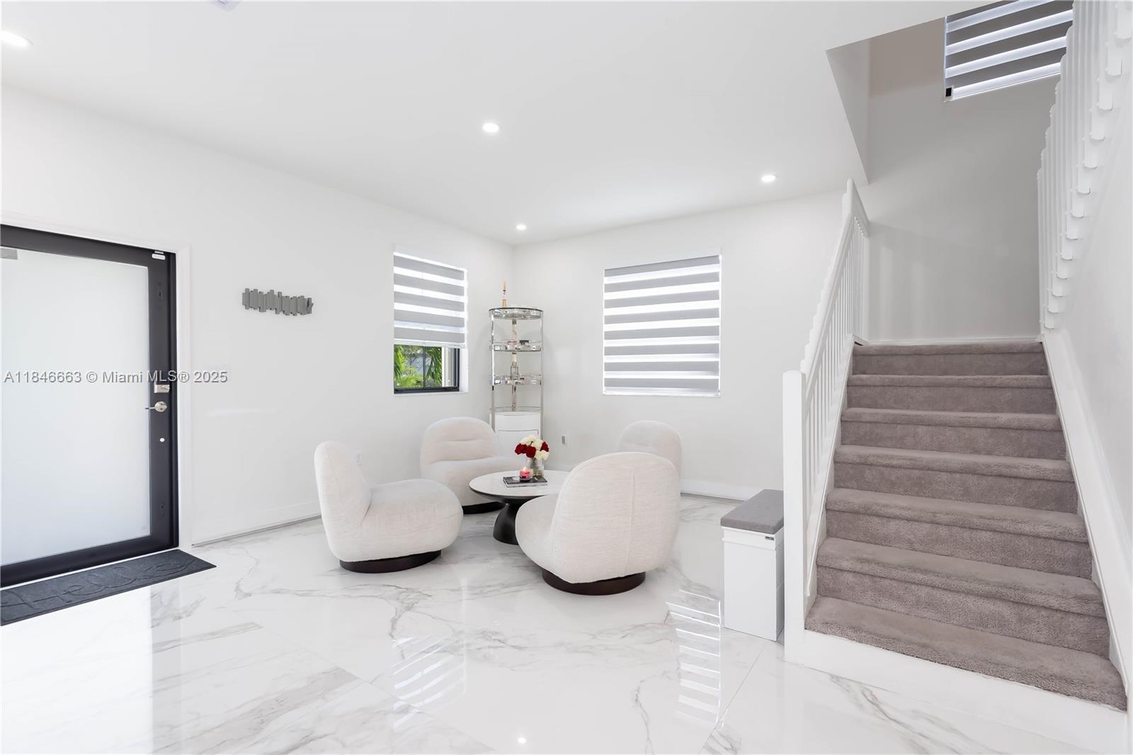 ESTATES AT SILVER PALM - Residential